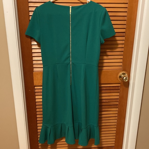 Calvin Klein Emerald Green Ruffle Short Sleeve Dress - Picture 2 of 6